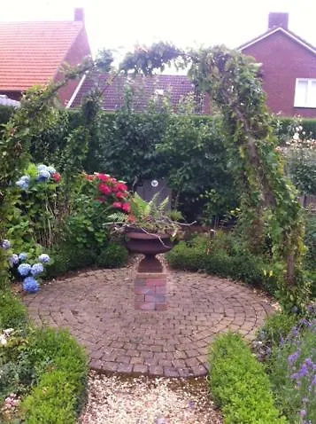 Or Nearby Roermond Outlet Chalet *